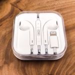 Проводные Bluetooth наушники Lightning  EarPods XO EP13