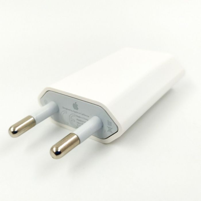 Оригинальный комплект зарядного устройства iPhone 5W