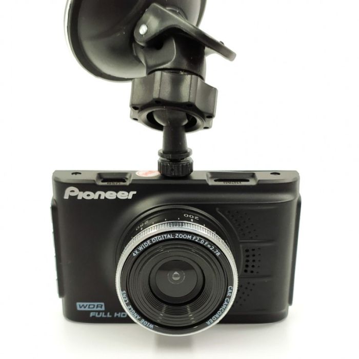Автомобильный видеорегистратор PIONEER B02